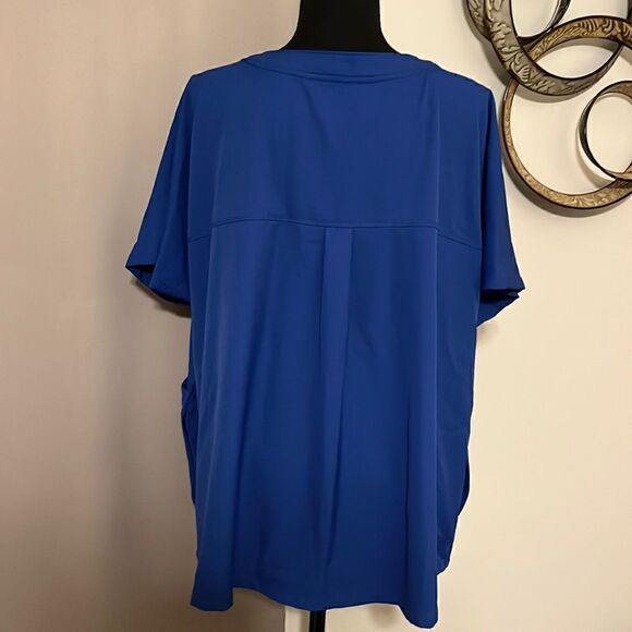 Climate Right by Cuddl Duds Scrub Top - Picture 3 of 4